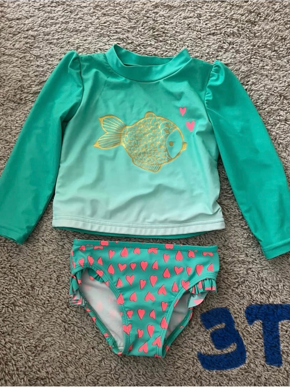 Kids Green Ombre Fish Swim Set with Pink Hearts